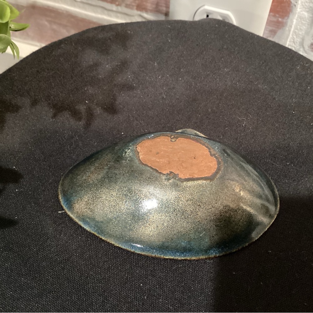 🔴 Vintage - Copper ? Metal - Unique Red - Oyster Shaped Rare Designed Ashtray - Picture 5 of 9